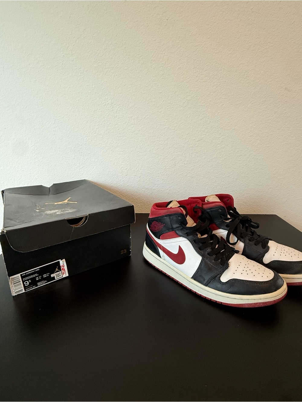 Jordan Retro High Top Sneakers - Black/Red/Cream